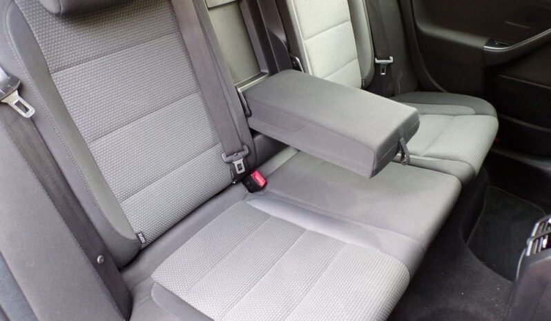 Volkswagen Golf full
