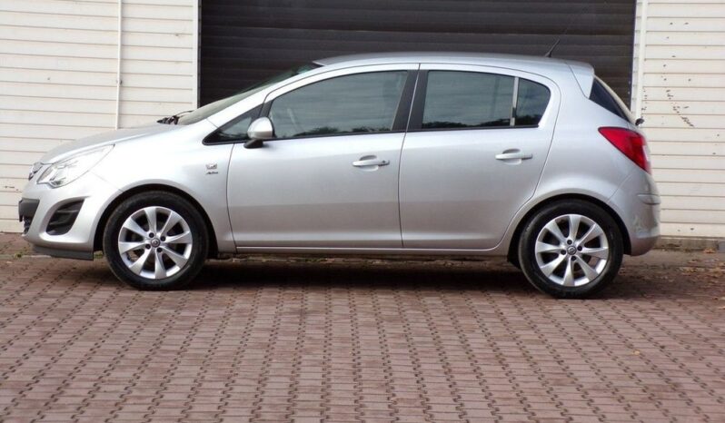 Opel Corsa full