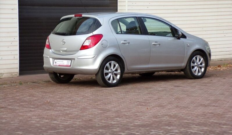 Opel Corsa full