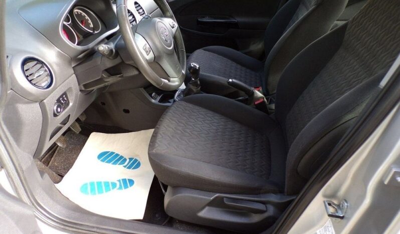 Opel Corsa full
