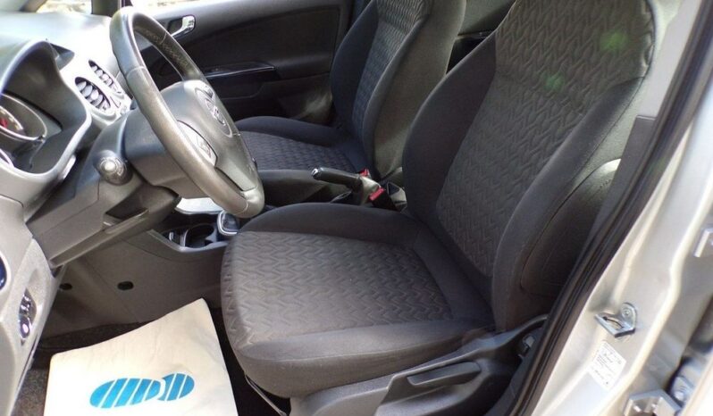 Opel Corsa full