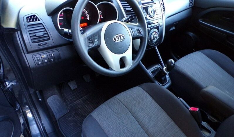 Kia Venga full