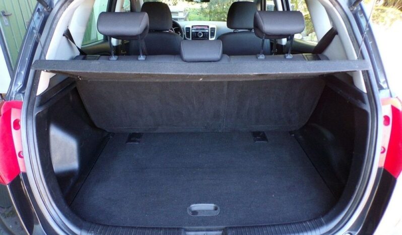 Kia Venga full