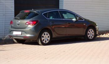 Opel Astra full