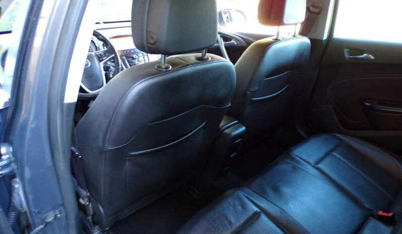 Opel Astra full
