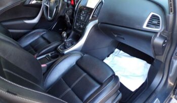 Opel Astra full