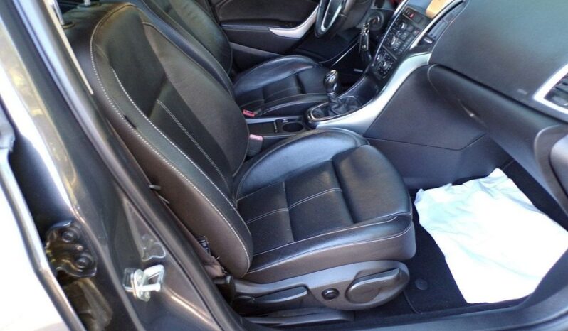 Opel Astra full