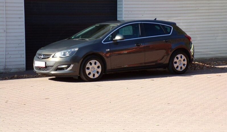 Opel Astra full