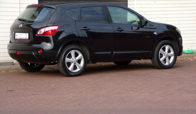 Nissan Qashqai full