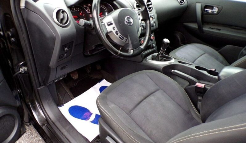 Nissan Qashqai full
