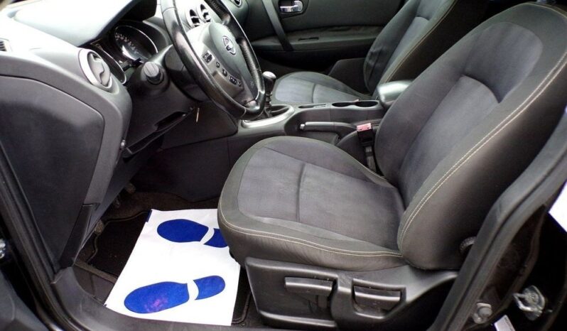 Nissan Qashqai full