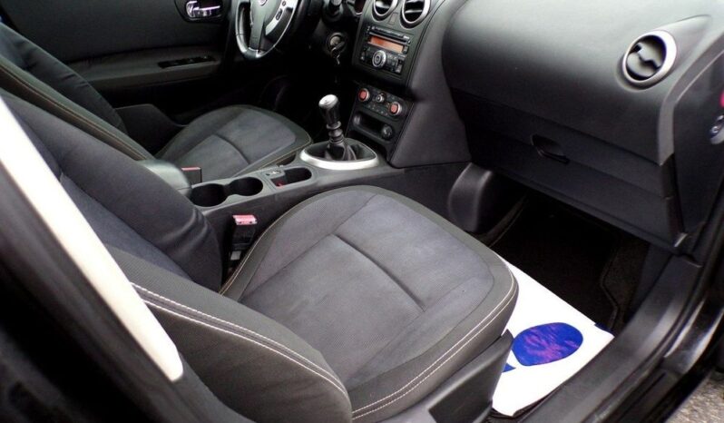 Nissan Qashqai full