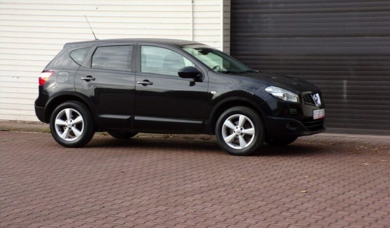 Nissan Qashqai full