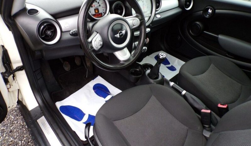 MINI Cooper full