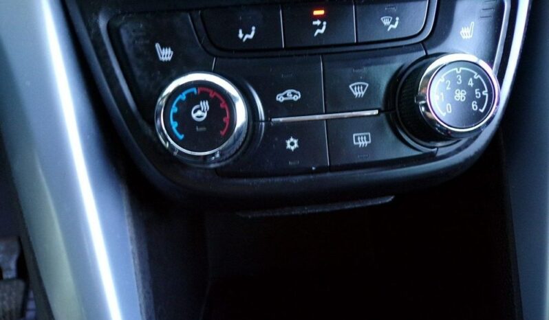 Opel Zafira full
