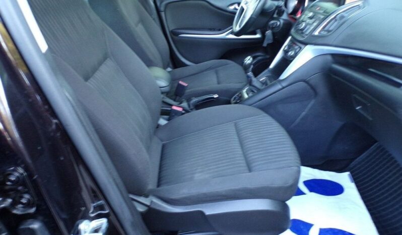 Opel Zafira full