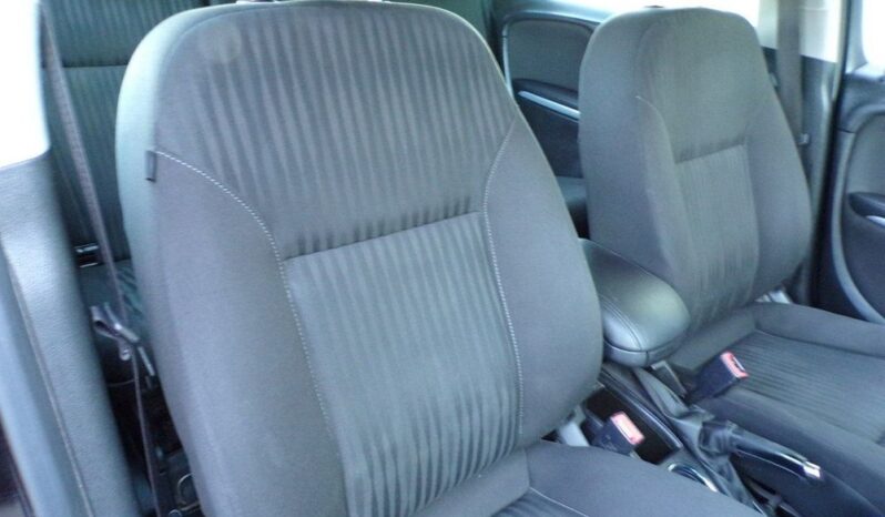 Opel Zafira full