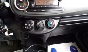 Toyota Yaris full