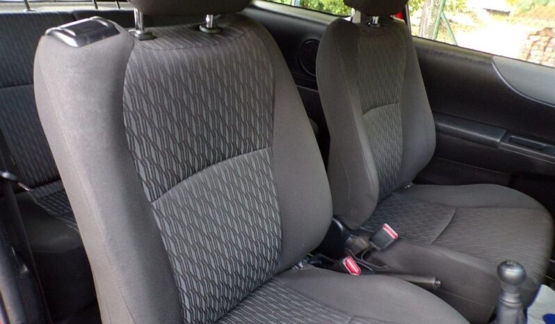 Toyota Yaris full