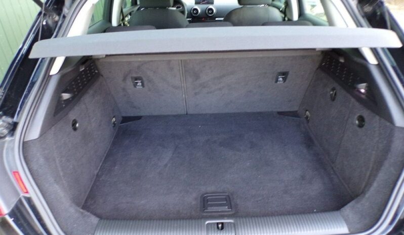 Audi A3 Sportback full