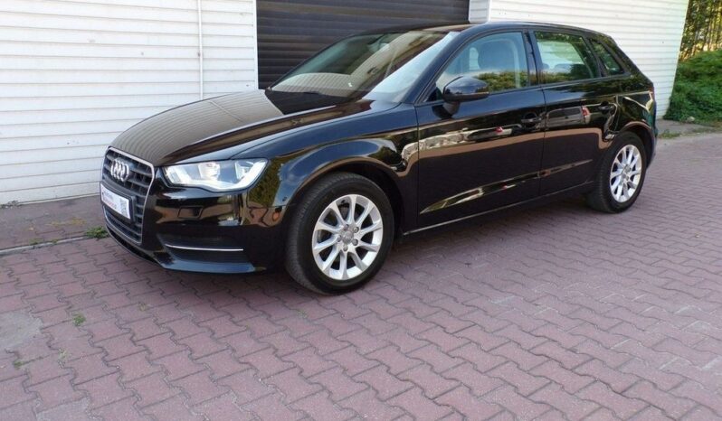 Audi A3 Sportback full