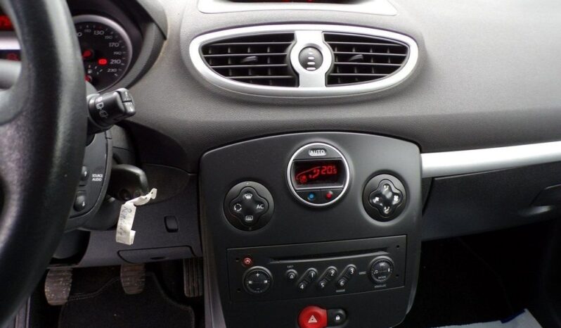 Renault Clio full