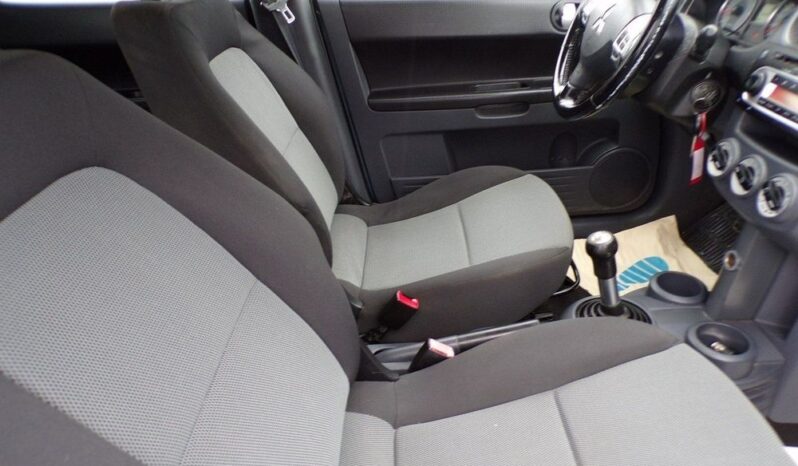 Mitsubishi Colt full