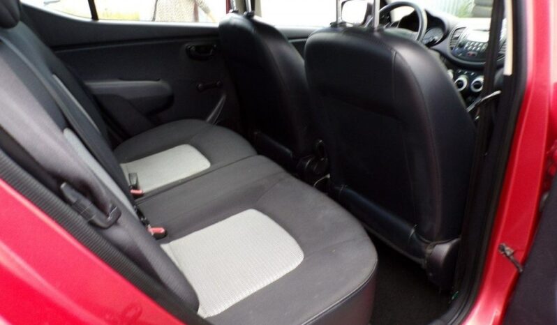 Hyundai i10 full