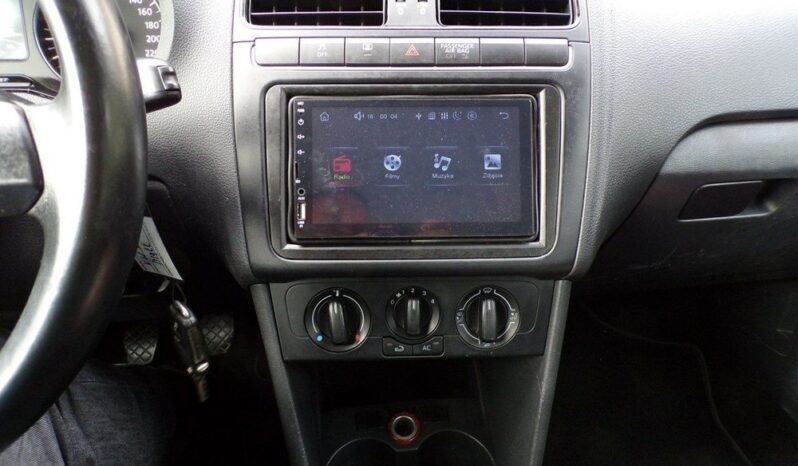 Volkswagen Polo full