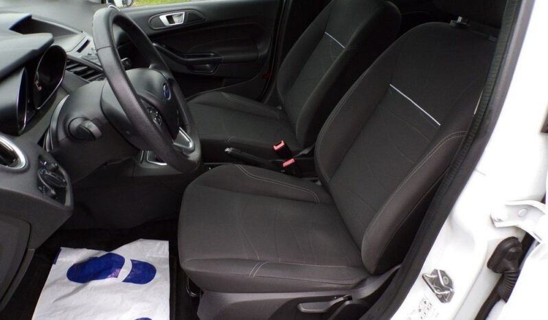 Ford Fiesta full