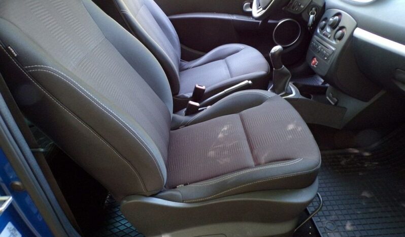 Renault Clio full