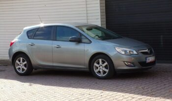 Opel Astra full