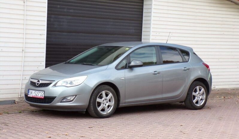 Opel Astra full