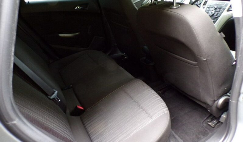Opel Astra full
