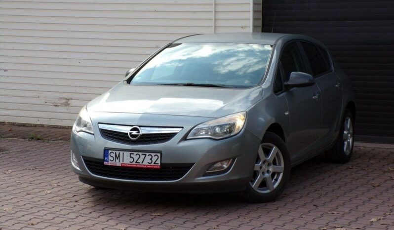 Opel Astra full