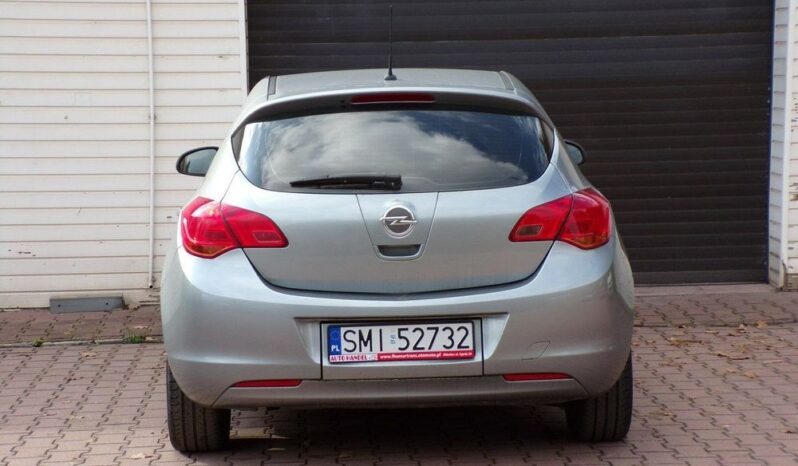 Opel Astra full