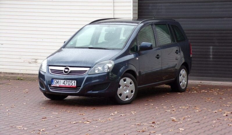 Opel Zafira full