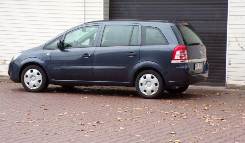 Opel Zafira full