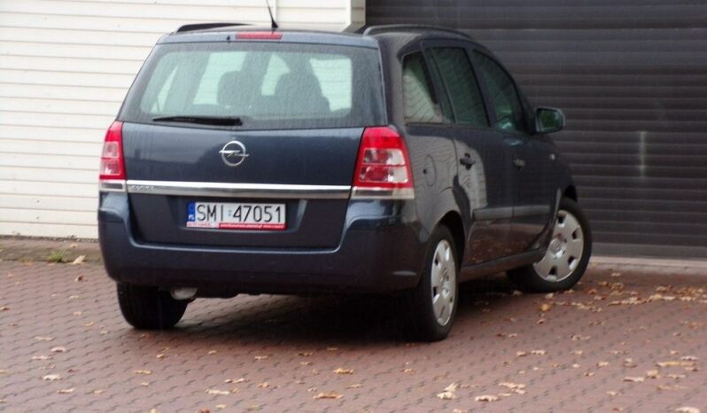 Opel Zafira full
