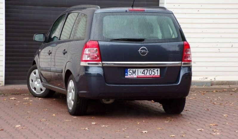 Opel Zafira full