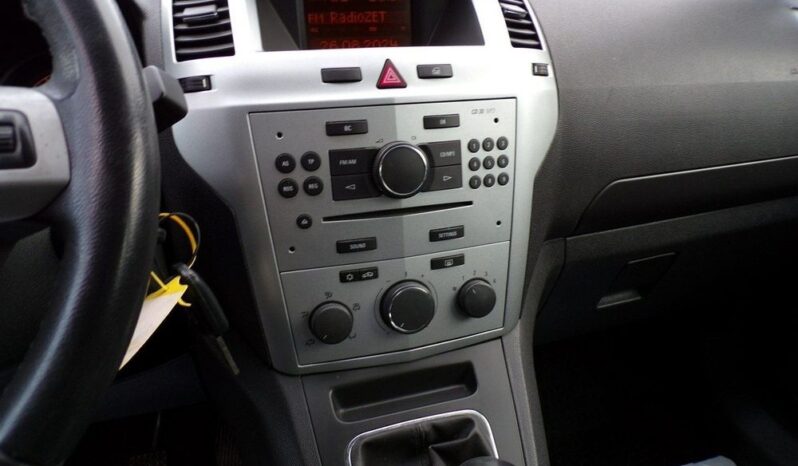 Opel Zafira full