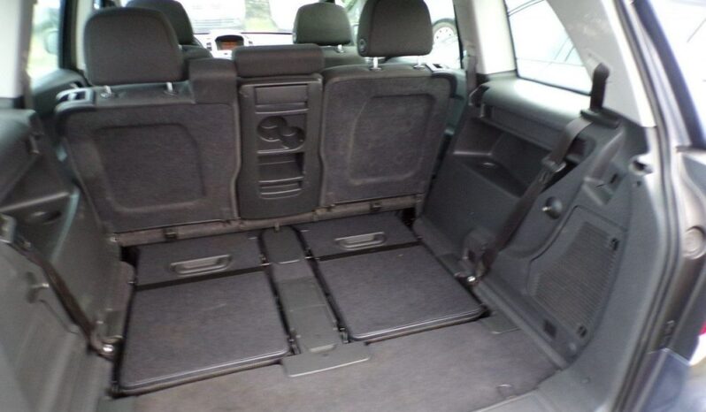 Opel Zafira full
