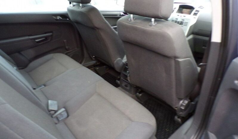 Opel Zafira full