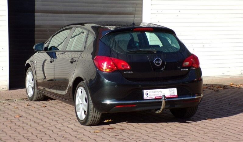 Opel Astra full