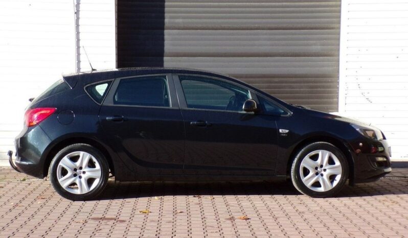 Opel Astra full