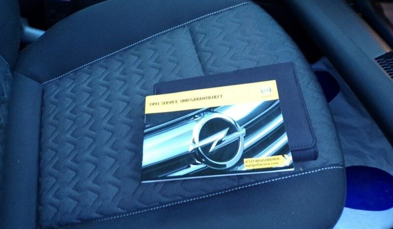Opel Astra full