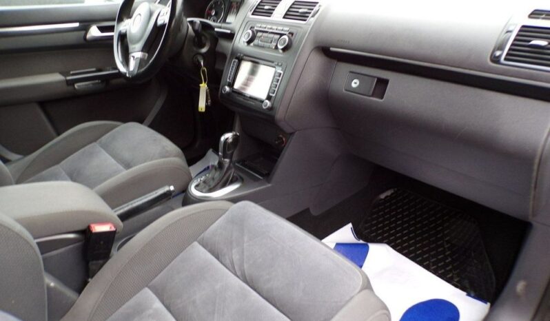 Volkswagen Touran full