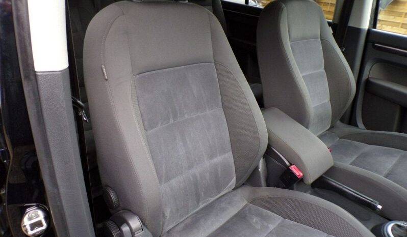 Volkswagen Touran full