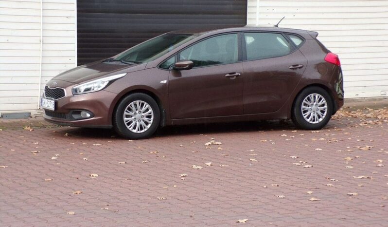 Kia Ceed full
