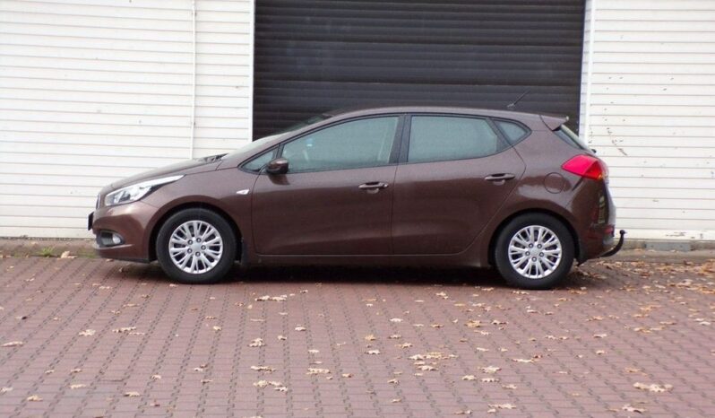 Kia Ceed full